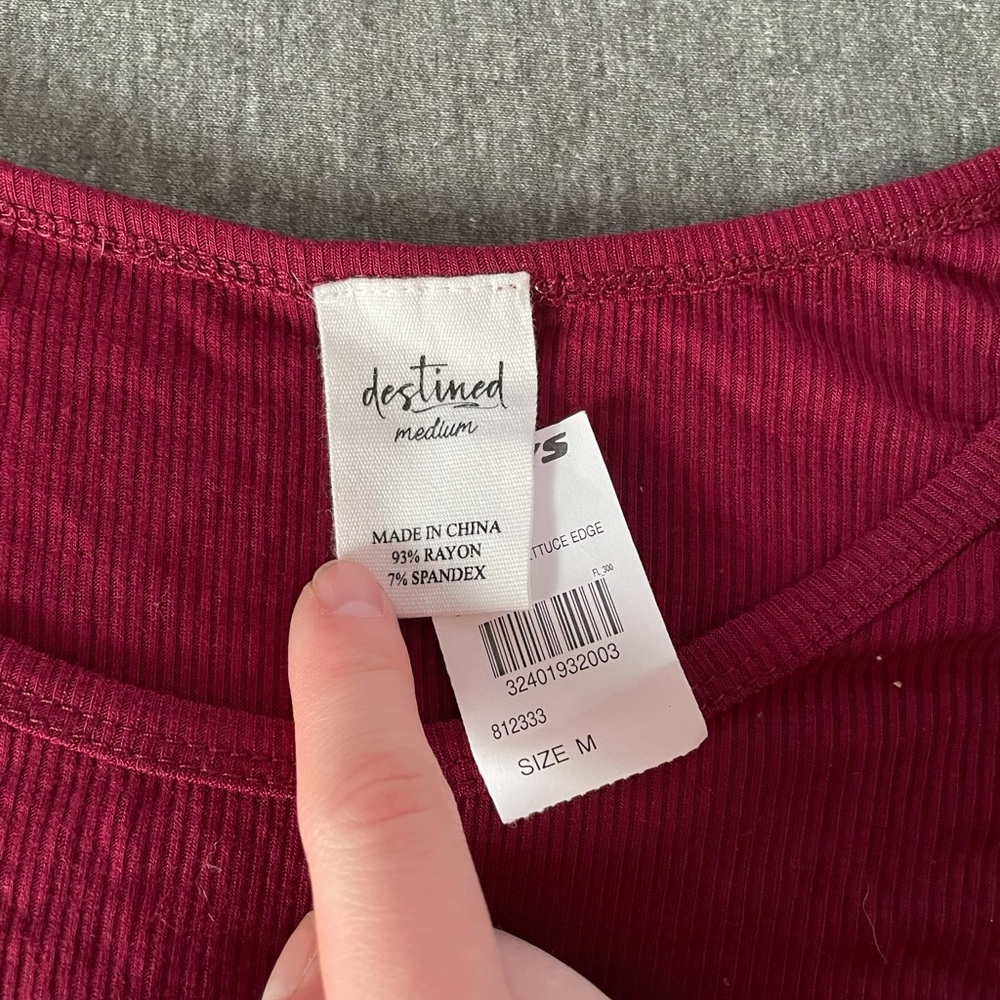 Tilly's NWT burgundy top
